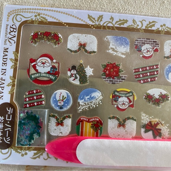 New Nail Press On Decals Holiday Merry Christmas Themed from Japan - Picture 4 of 5